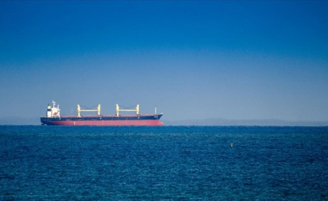 İran, Hürmüz Boğazı'nda İngiltere'ye ait bir petrol tankerini durdurdu