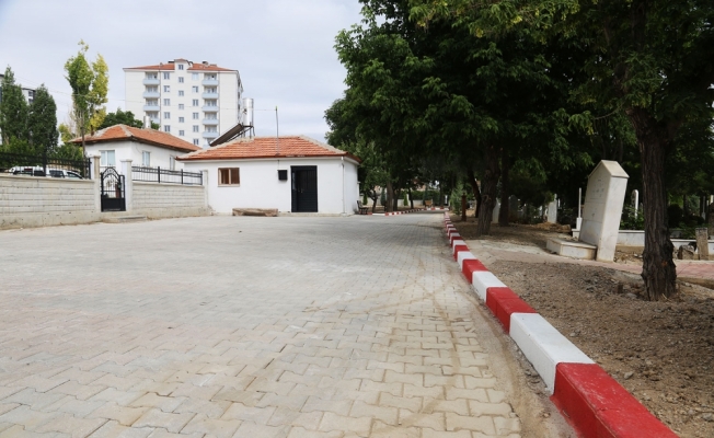 Karaman'da mezarlık düzenleme çalışmaları