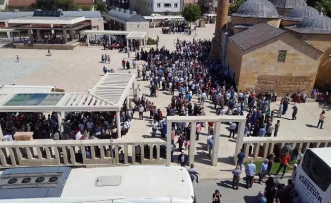 Kırşehir'de hacı adayları kutsal topraklara uğurlandı
