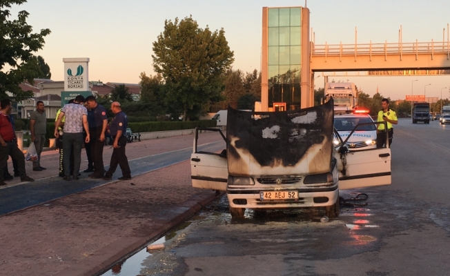 Konya'da otomobil yangını