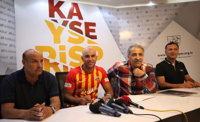 Tunuslu Aymen Abdennour, Kayserispor'a imzayı attı