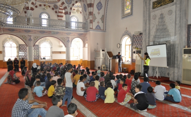 Kulu'da Kur'an kursu öğrencilerine trafik eğitimi verildi