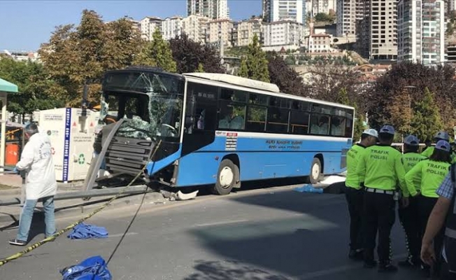 Başkentte halk otobüsünün yayalara çarptığı kaza