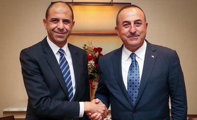 Dışişleri Bakanı Çavuşoğlu KKTC'li mevkidaşıyla görüştü