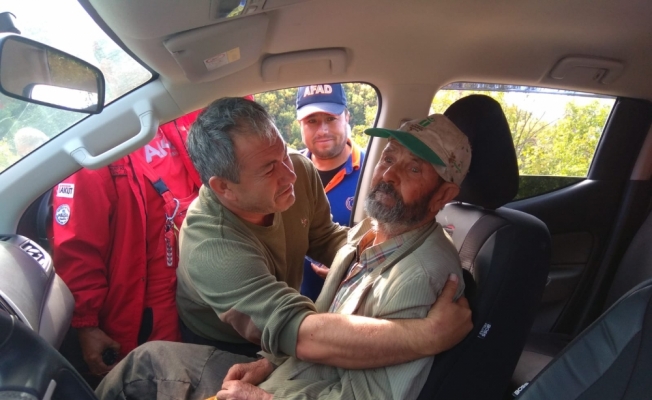 Ormanda kaybolan yaşlı adama 3 gün sonra ulaşıldı