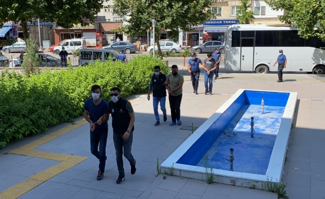 Kırşehir'de 11 FETÖ şüphelisi adliyeye sevk edildi