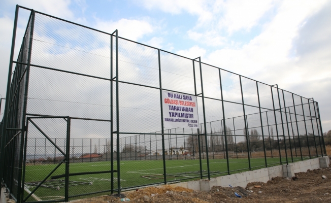 Gölbaşı Belediyesi dört futbol sahasının yapımını tamamladı
