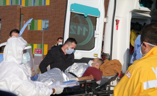 Kovid-19 hastası sağlık çalışanı, Hatay'dan ambulans helikopterle Yozgat'a getirildi
