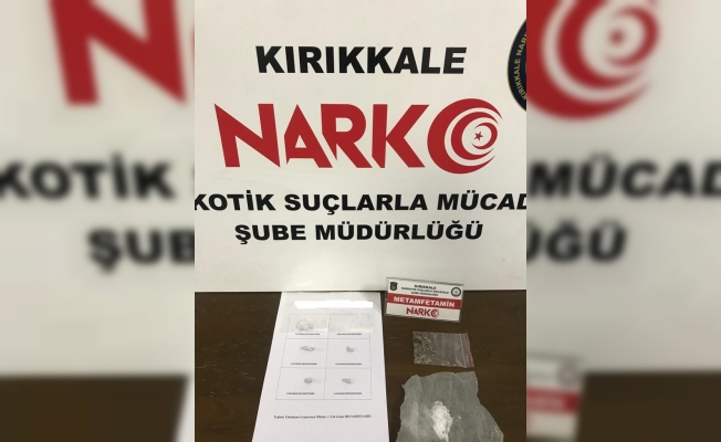 Kırıkkale'de kaçakçılık ve uyuşturucu operasyonlarında 2 şüpheli tutuklandı