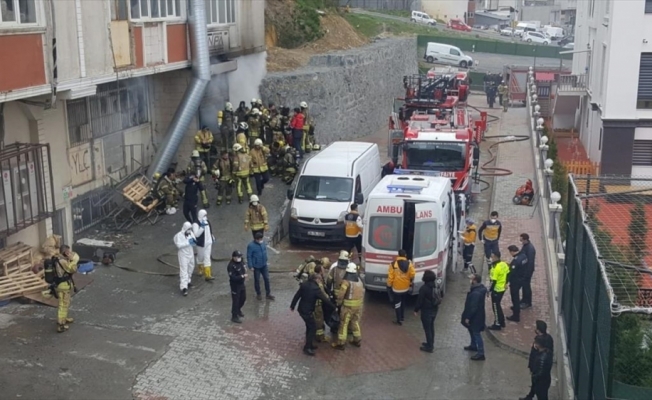 Arnavutköy'de hırdavat deposunda yangın: 4 ölü