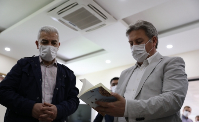 Melikgazi Belediyesinin kampanyaya bağışladığı 1000 kitap Cizre'ye yollandı