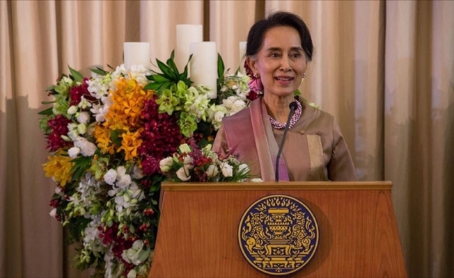 Myanmar'da darbe lideri General Hlaing, devrik lider Suu Çii'nin sağlığının yerinde olduğunu açıkladı
