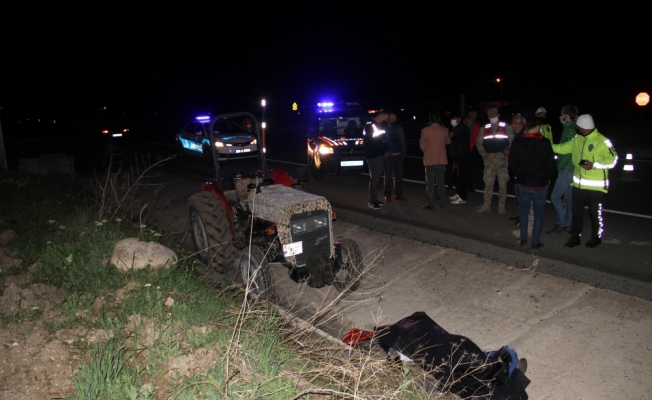 Sivas'ta traktör devrildi: 2 ölü