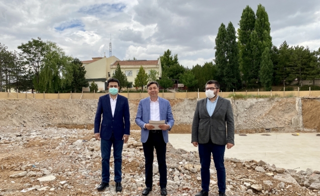 AK Parti Kırşehir Milletvekili Kendirli, kentteki sağlık yatırımlarını inceledi