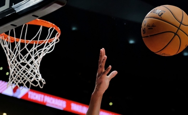 NBA'de konferans finaline yükselen ilk takım Phoenix Suns oldu