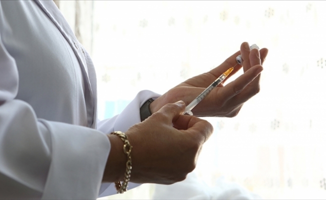 Sağlık Bakanı Koca: İlk doz aşısını yaptırmayanların sayısı 21 milyon 901 bin 631'e indi