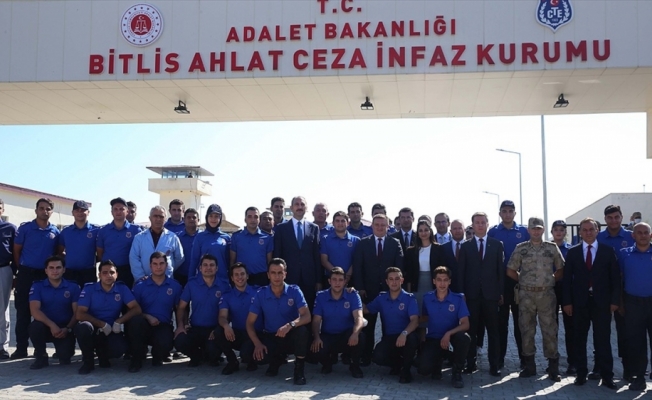 Adalet Bakanı Gül cezaevini ziyaret etti: Personelimize adalet tazminatı anlamında da bir ilave ödeme gelecek