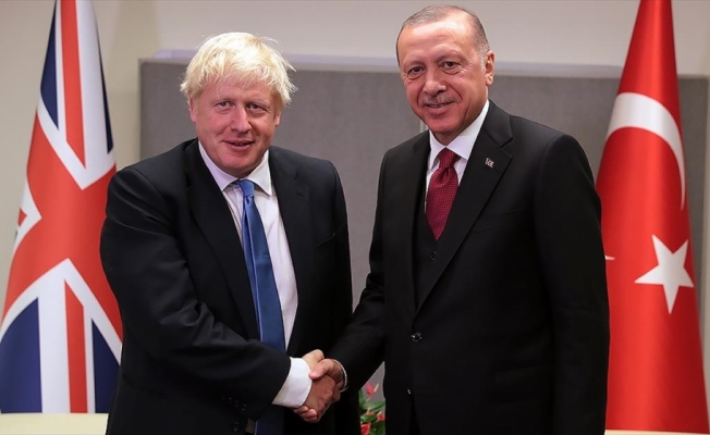 Cumhurbaşkanı Erdoğan, Birleşik Krallık Başbakanı Johnson ile görüştü