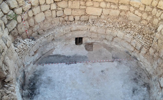 Mersin'deki kazılarda gök bilimci ve şair Aratos'un anıt mezarı arkeolojik olarak kanıtlandı