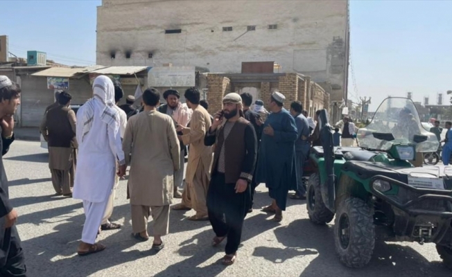Afganistan'ın Kandahar vilayetinde camiye bombalı saldırıda en az 30 kişi hayatını kaybetti