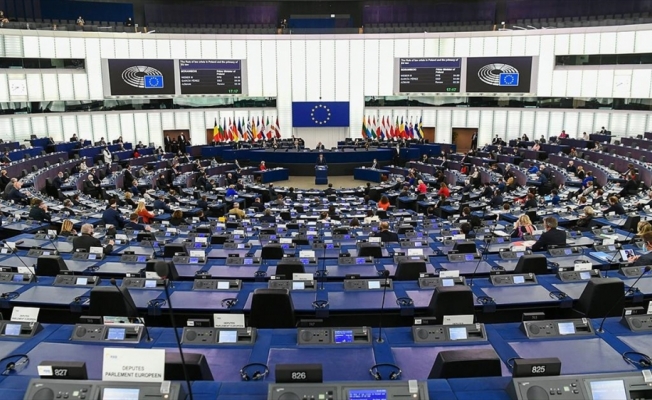 Avrupa Parlamentosu, AB Komisyonuna dava açmaya hazırlanıyor