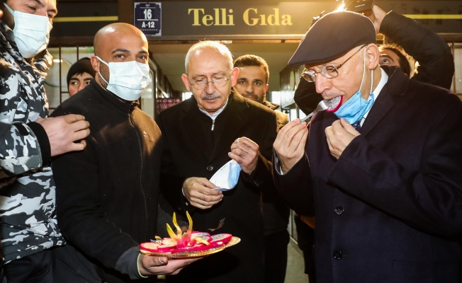 Kılıçdaroğlu, Yavaş ve Yaşar’la Ankara Hali’ni ziyaret etti