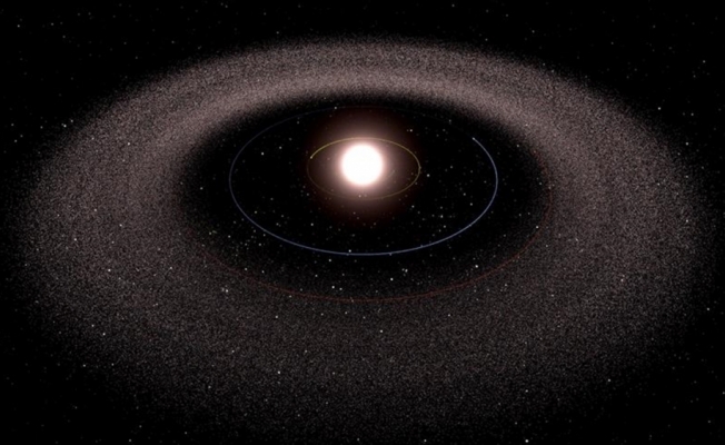 Kozmik toz bulutunun ardından süper kütleli kara delik keşfedildi