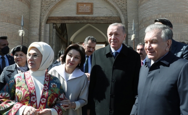 Cumhurbaşkanı Erdoğan kadim Türk İslam şehirlerinden Hive'yi ziyaret etti