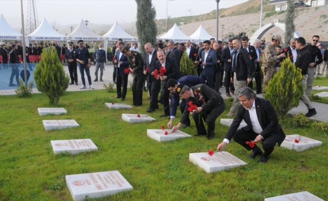 Cizre'de 6 yıl önce terör örgütü PKK saldırısında şehit düşen 12 polis anıldı