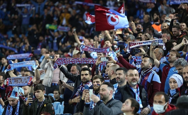 Trabzonspor'dan taraftarlara Antalyaspor maçı sonrası sahaya girmeme uyarısı