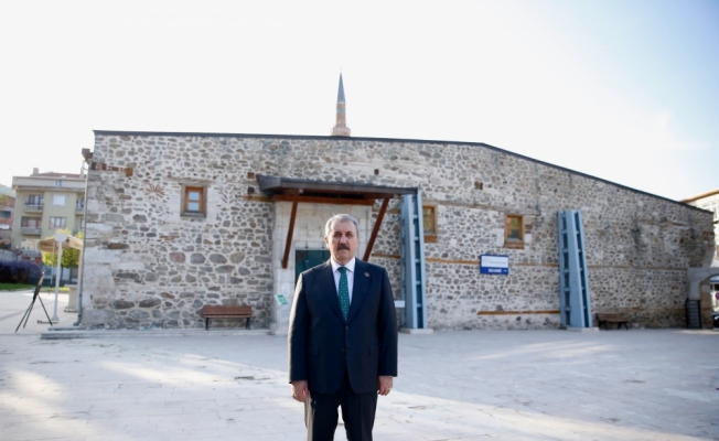 BBP Genel Başkanı Destici, Eskişehir'de bayram namazı sonrası açıklamada bulundu: