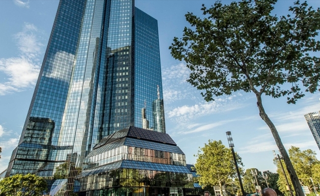 Deutsche Bank’ın Frankfurt merkezinde 'sürdürülebilir yatırım' araması