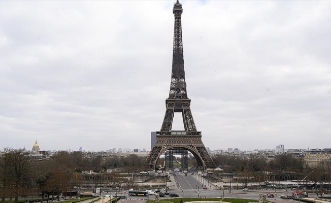 New York Times, Fransa'nın Haiti'den alınan haraçlarla Paris'i inşa ettiğini iddia etti