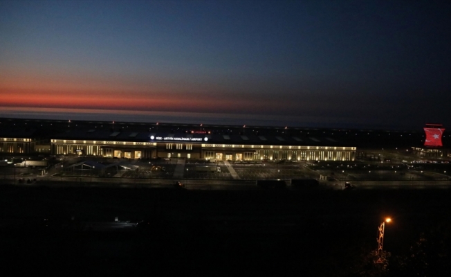 Rize-Artvin Havalimanında açılış öncesi son hazırlıklar yapılıyor