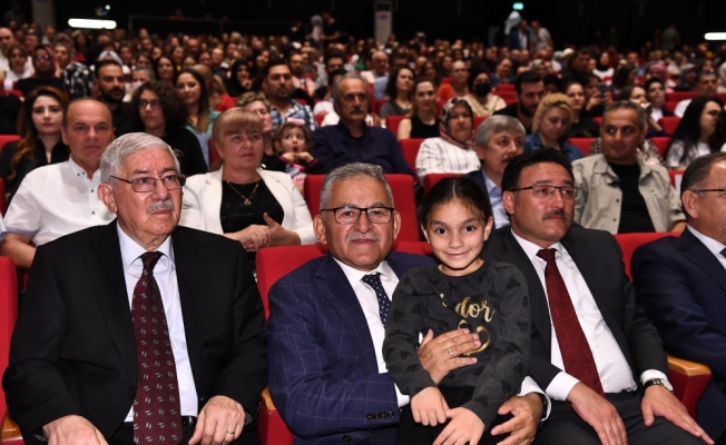 Başkan Büyükkılıç, Kayseri Kafkas Derneğinin etkinliğine katıldı