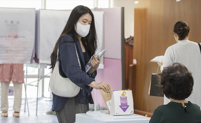Güney Kore'de yerel seçimlerde oy kullanma işlemi başladı
