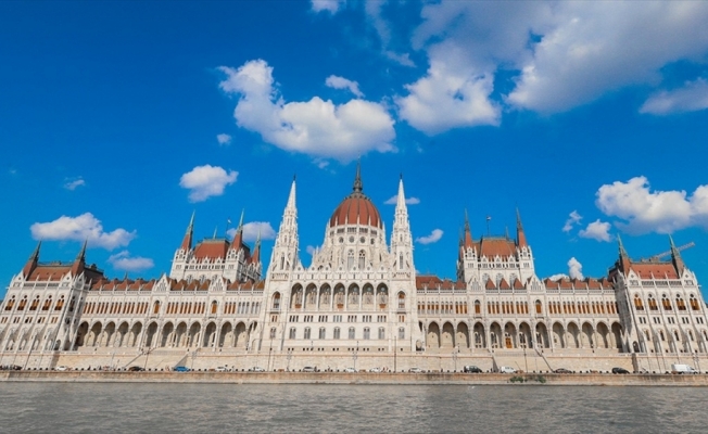 Macaristan'da Rusya-Ukrayna Savaşı nedeniyle ilan edilen 'acil durum' uzatıldı