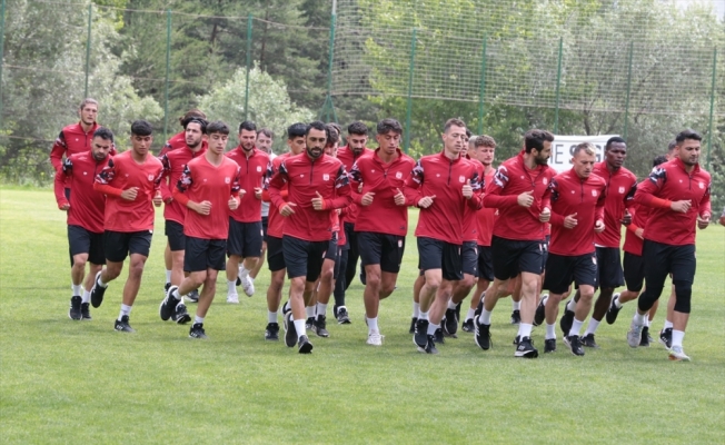 Sivasspor, yeni sezon hazırlıkları için Bolu'da kampa girdi