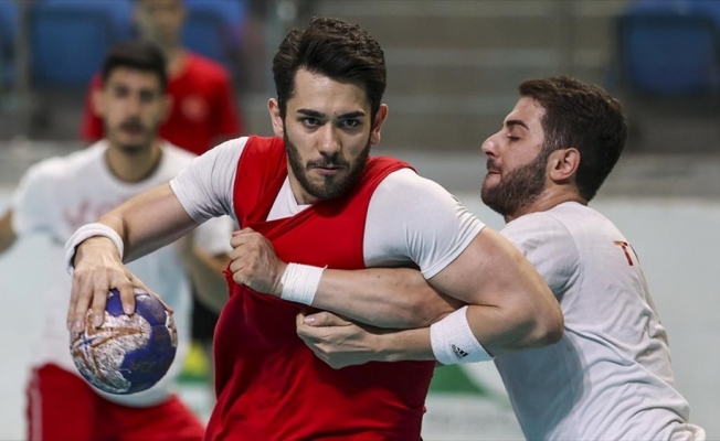Türk hentbolunun Avrupa'daki yıldızları, milli takımda başarı istiyor