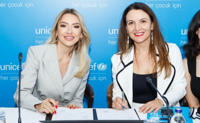 Hadise, UNICEF Türkiye'nin çocuk koruma programlarının sözcülüğüne atandı