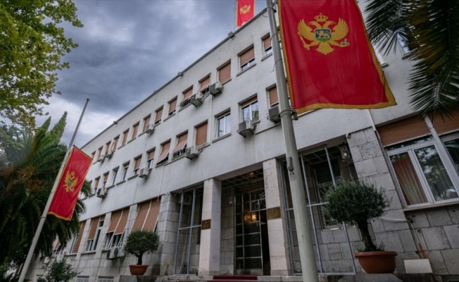 Karadağ'da 11 kişinin öldüğü silahlı saldırı nedeniyle 3 günlük yas ilan edildi