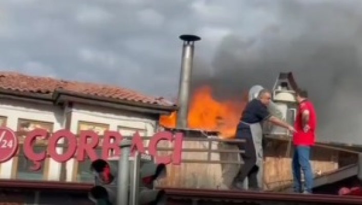 Ankara Tarihi Hamamönü'nde Korkutan Yangın!