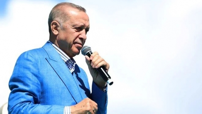 Erdoğan: “Seçimden önce bedava ev vadedip sonrasında depremzedelerimizi misafir oldukları yerlerden atmaya kalkanlara itibar edilir mi?”