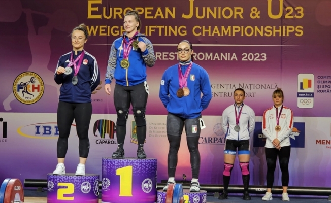 Aysel Özkan, 23 Yaş Altı Avrupa Halter Şampiyonası'nda 2 Gümüş madalya kazandı