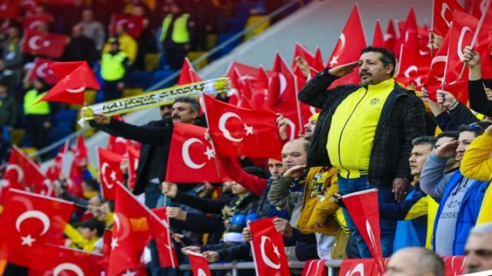 Ankaragücü - Samsunspor maçında tribünler bayraklarla donatılacak