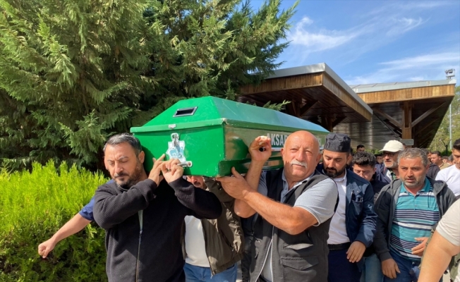 GÜNCELLEME - Aksaray'da okulda fenalaşarak hayatını kaybeden 10 yaşındaki çocuğun cenazesi defnedildi