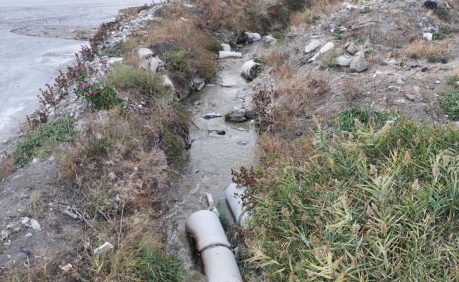 Keçiören’de Açıkta Akan Kanalizasyon ile İlgilenmeyen Yavaş’a Vatandaşlardan Tepki