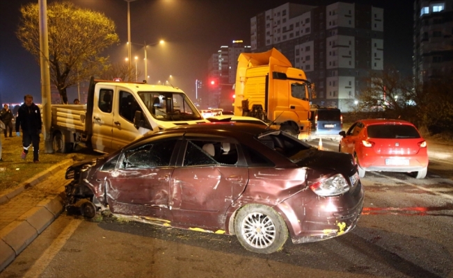 Kayseri'de zincirleme trafik kazasında 1 kişi yaralandı