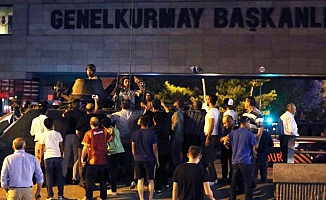Darbe gecesi Ankara'da neler oldu? Saat saat kare kare o anlar...