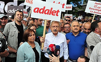 Gökçek: Kılıçdaroğlu, Enis Berberoğlu 'sussun' diye yürüyor